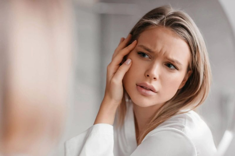 In the realm of skincare, combating common concerns like acne, hyperpigmentation, and dullness can often feel like an ongoing battle. These skin issues can crop up due to a variety of factors, including genetics, lifestyle choices, environmental factors, and hormonal fluctuations. However, achieving clear, radiant skin is not an unattainable dream. By understanding the root causes of these skin concerns and adopting a holistic skincare approach, you can conquer these challenges and achieve a healthy complexion.
Acne is a prevalent skin issue that can affect individuals of all ages. This condition occurs when hair follicles become clogged with oil and dead skin cells, leading to the formation of pimples, blackheads, or whiteheads. Factors such as hormonal imbalances, stress, diet, and even genetics can contribute to the development of acne. To address acne, it is essential to establish a consistent skincare routine that includes cleansing, exfoliating, and moisturizing.
Hyperpigmentation is another common skin concern characterized by the darkening of certain areas of the skin. This condition can be triggered by sun exposure, hormonal changes, inflammation, or injury to the skin. To combat hyperpigmentation, incorporating products containing ingredients like vitamin C, niacinamide, and retinoids into your skincare regimen can help even out skin tone and fade dark spots over time.
Dullness is often the result of a buildup of dead skin cells on the skin’s surface, causing it to look lackluster and tired. Factors such as dehydration, environmental pollutants, lack of exfoliation, and poor circulation can contribute to dull skin. To rejuvenate and brighten your complexion, incorporating exfoliants like alpha hydroxy acids (AHAs) or beta hydroxy acids (BHAs) can help promote cell turnover and reveal fresher, glowing skin.
In addition to addressing these skin concerns externally, it is crucial to prioritize your overall health and well-being. Adequate hydration, a balanced diet rich in fruits and vegetables, regular exercise, and quality sleep can all have a positive impact on your skin’s health. Managing stress levels and protecting your skin from UV damage by wearing sunscreen daily are also essential components of a comprehensive skincare routine.
Remember, achieving clear, radiant skin is a journey that requires patience, consistency, and a tailored approach. By understanding the underlying causes of acne, hyperpigmentation, and dullness, and incorporating targeted skincare products and lifestyle changes, you can conquer these common skin concerns and unveil a complexion that glows with vitality and health.